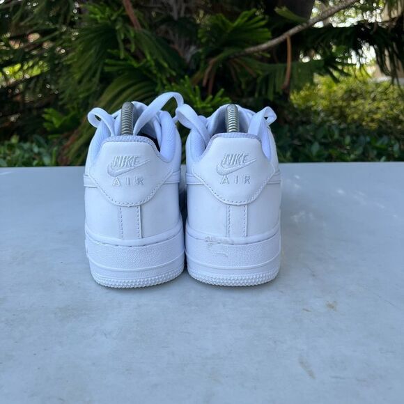 Nike Air Force 1 ‘07 Triple White Low Shoes (Boys Size: 7) (Womens Size: 8.5) - Picture 4 of 8